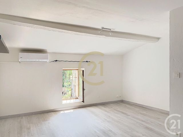 Appartement F2 à louer - 2 pièces - 27.11 m2 - ARAMON - 30 - LANGUEDOC-ROUSSILLON - Century 21 Beven Immobilier