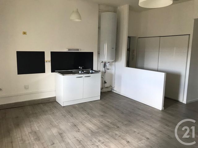 Appartement F2 à louer - 2 pièces - 38.61 m2 - REMOULINS - 30 - LANGUEDOC-ROUSSILLON - Century 21 Beven Immobilier